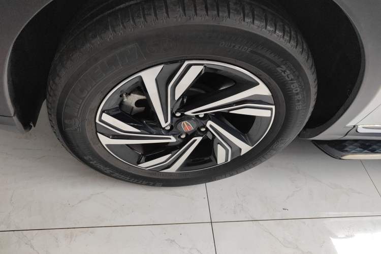 Used Hongqi HS5 2022 Revised Version 2.0T Smart Connect Flagship Edition Exterior 1