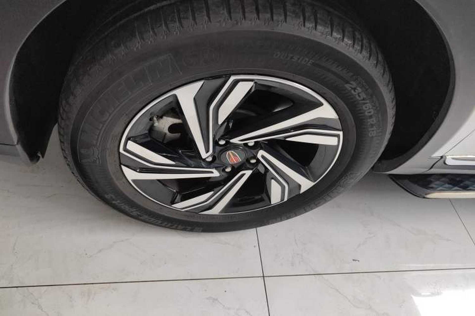 Used Hongqi HS5 2022 Revised Version 2.0T Smart Connect Flagship Edition Exterior 1