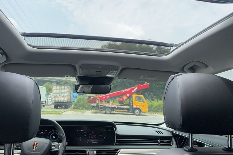 Used Hongqi HS5 2022 Revised Version 2.0T Smart Connect Flagship Edition Headliner