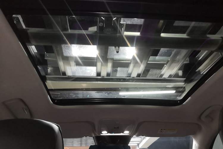 Used Hongqi HS5 2022 Revised Version 2.0T Smart Connect Flagship Edition Headliner