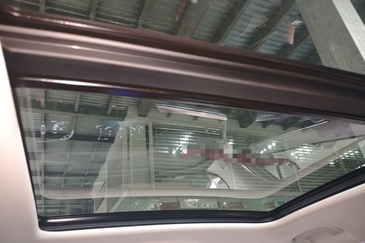 Used Hongqi HS5 2022 Revised Version 2.0T Smart Connect Flagship Edition Headliner