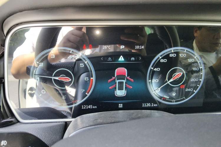 Used Hongqi HS5 2022 Revised Version 2.0T Smart Connect Flagship Edition Instrument Cluster