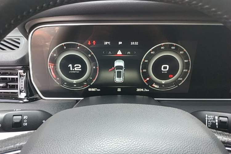 Used Hongqi HS5 2022 Revised Version 2.0T Smart Connect Flagship Edition Instrument Cluster
