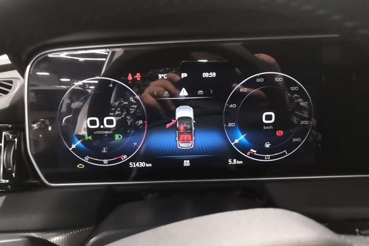 Used Hongqi HS5 2022 Revised Version 2.0T Smart Connect Flagship Edition Instrument Cluster
