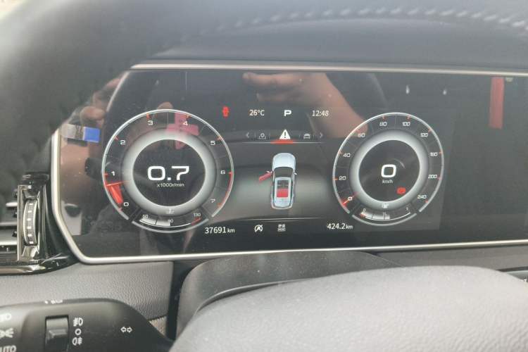 Used Hongqi HS5 2022 2.0T Smart Connect Flagship All-Wheel-Drive Version Instrument Cluster