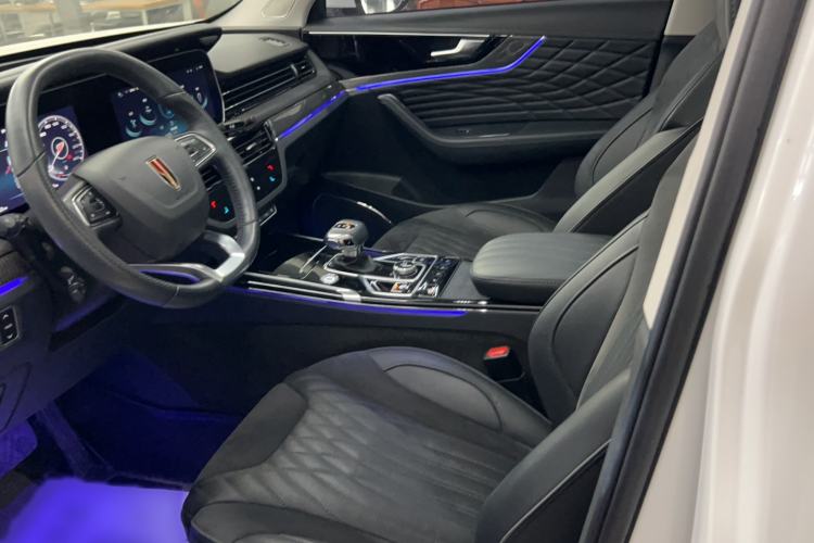 Used Hongqi HS5 2022 2.0T Smart Connect Flagship All-Wheel-Drive Version Interior 1