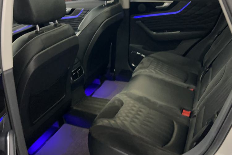 Used Hongqi HS5 2022 2.0T Smart Connect Flagship All-Wheel-Drive Version Interior 2