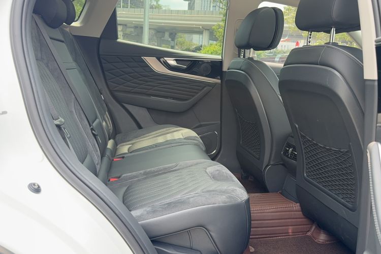 Used Hongqi HS5 2022 Revised Version 2.0T Smart Connect Flagship Edition Interior 3