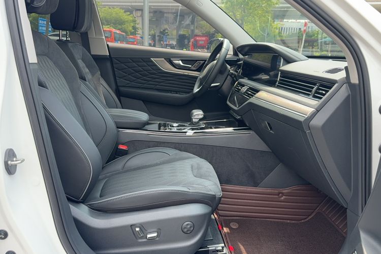 Used Hongqi HS5 2022 Revised Version 2.0T Smart Connect Flagship Edition Interior 4