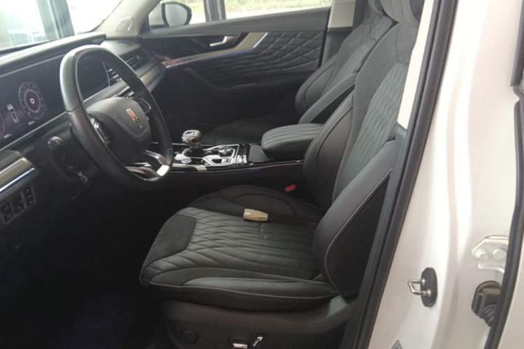 Used Hongqi HS5 2022 Facelifted Version 2.0T Smart Connect Flagship All-Wheel-Drive Edition Left Front Seat