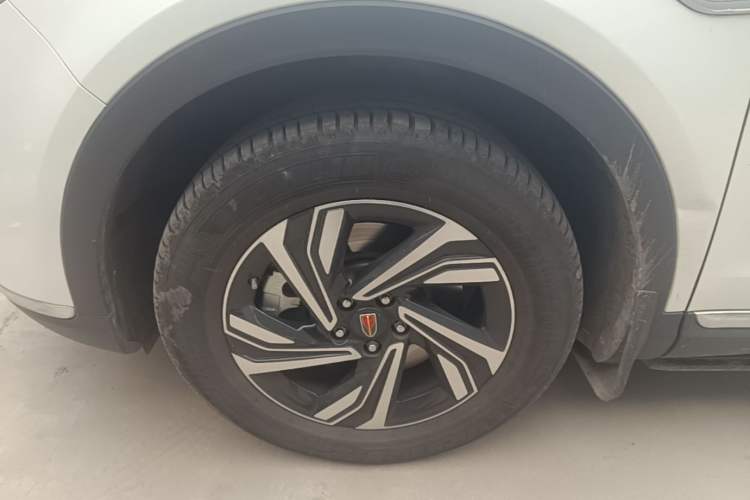 Used Hongqi HS5 2022 Revised Version 2.0T Smart Connect Flagship Edition Left Front Wheel Hub