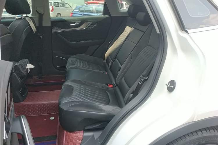 Used Hongqi HS5 2022 Revised Version 2.0T Smart Connect Flagship Edition Left Rear Seat