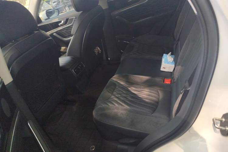 Used Hongqi HS5 2022 Revised Version 2.0T Smart Connect Flagship Edition Left Rear Seat