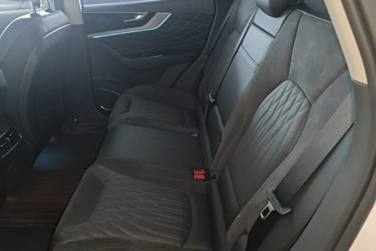 Used Hongqi HS5 2022 2.0T Smart Connect Flagship Edition Left Rear Seat