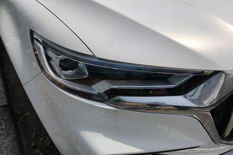 Used Hongqi HS5 2022 Revised Version 2.0T Smart Connect Flagship Edition Right Front Headlight