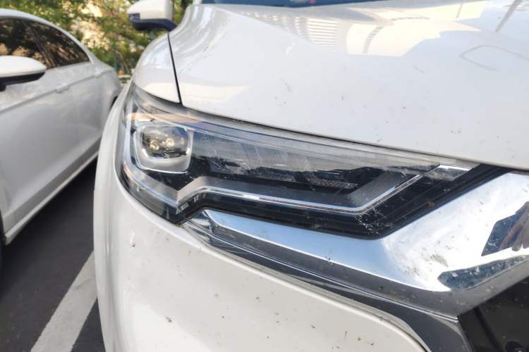 Used Hongqi HS5 2022 Revised Version 2.0T Smart Connect Flagship Edition Right Front Headlight