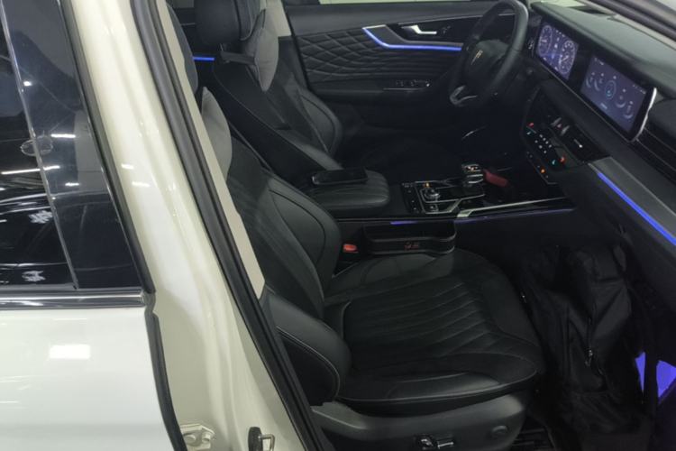 Used Hongqi HS5 2022 Facelifted Version 2.0T Smart Connect Flagship All-Wheel-Drive Edition Right Front Seat