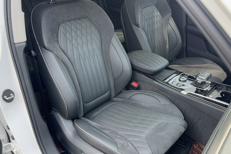Used Hongqi HS5 2022 Revised Version 2.0T Smart Connect Flagship Edition Right Front Seat