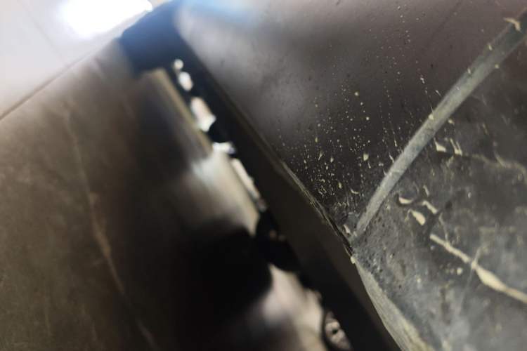 Used Hongqi HS5 2022 2.0T Smart Connect Flagship All-Wheel-Drive Version Right Side Sill