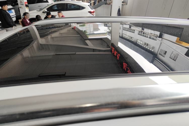 Used Hongqi HS5 2022 Revised Version 2.0T Smart Connect Flagship Edition Roof