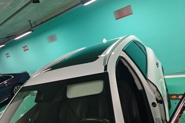 Used Hongqi HS5 2022 Facelifted Version 2.0T Smart Connect Flagship All-Wheel-Drive Edition Roof