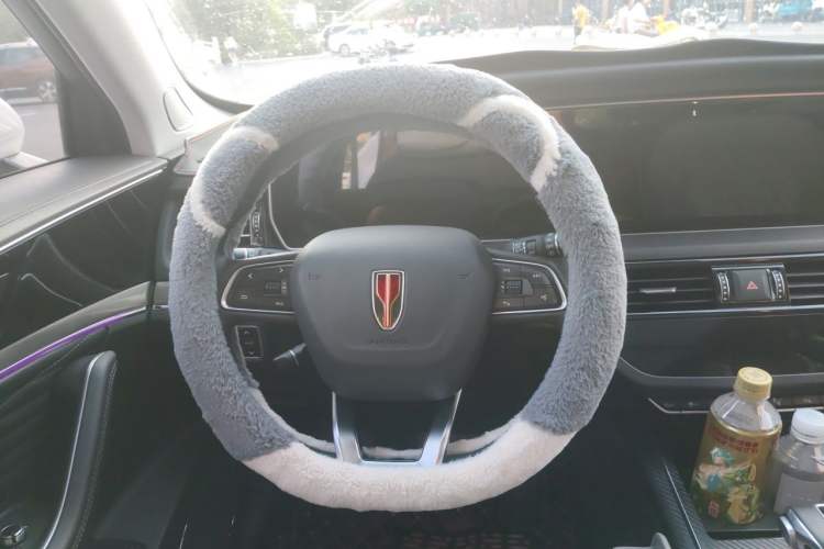Used Hongqi HS5 2022 Revised Version 2.0T Smart Connect Flagship Edition Steering Wheel