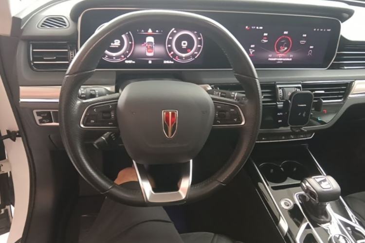 Used Hongqi HS5 2022 Facelifted Version 2.0T Smart Connect Flagship All-Wheel-Drive Edition Steering Wheel