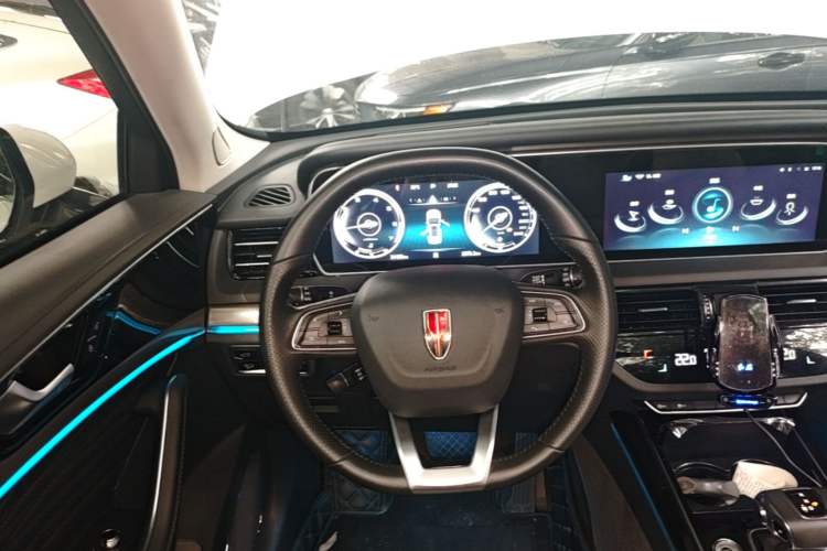 Used Hongqi HS5 2022 Revised Version 2.0T Smart Connect Flagship Edition Steering Wheel