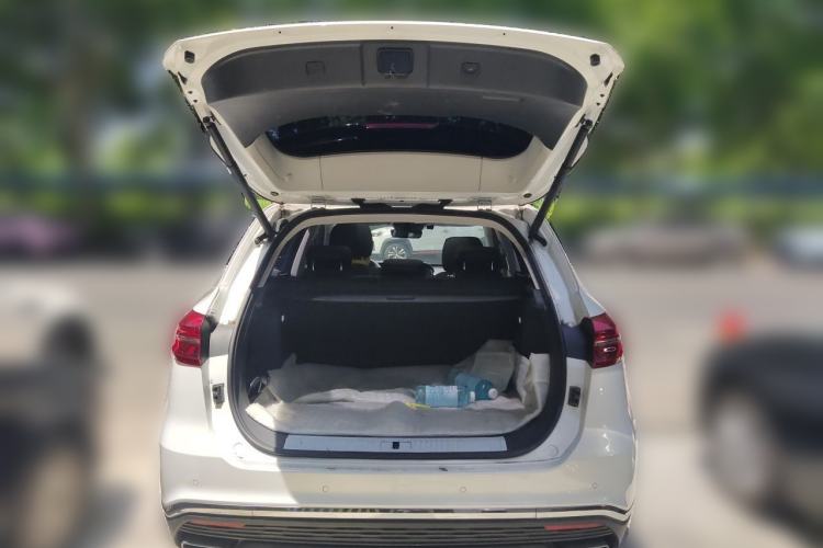 Used Hongqi HS5 2022 Revised Version 2.0T Smart Connect Flagship Edition Trunk