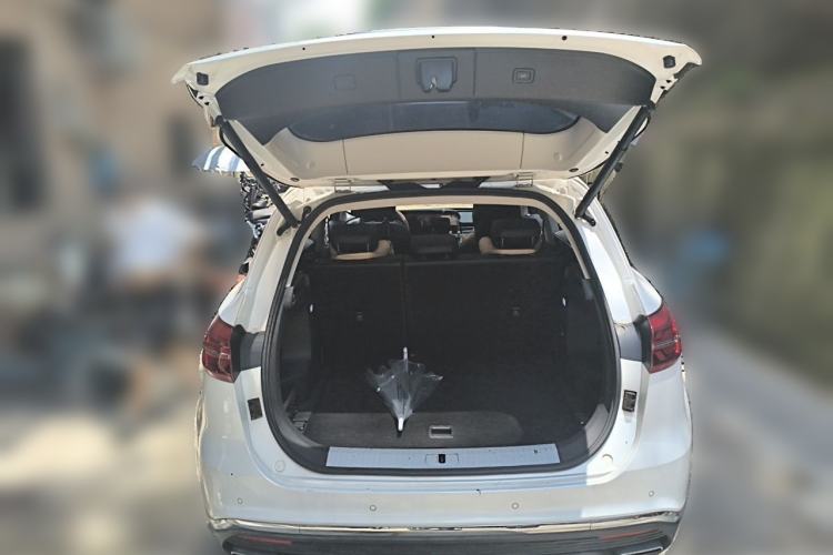 Used Hongqi HS5 2022 Revised Version 2.0T Smart Connect Flagship Edition Trunk