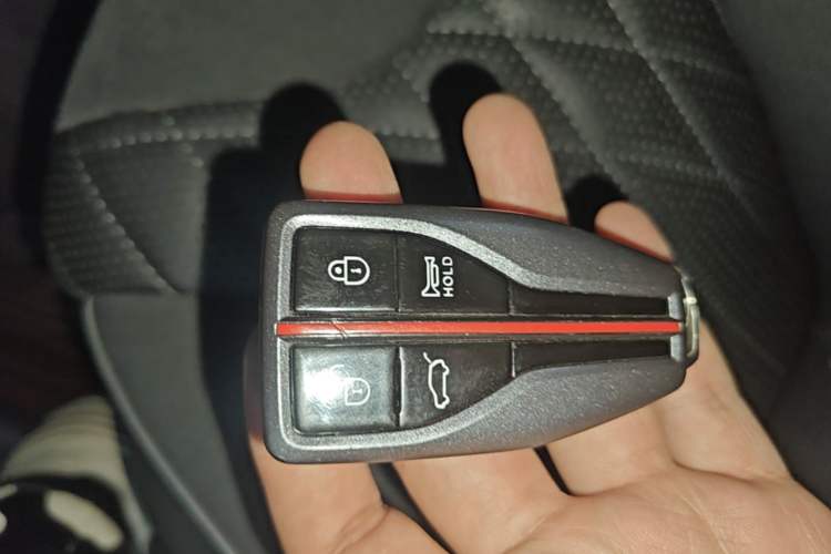 Used Hongqi HS5 2022 2.0T Smart Connect Flagship Edition Vehicle Key