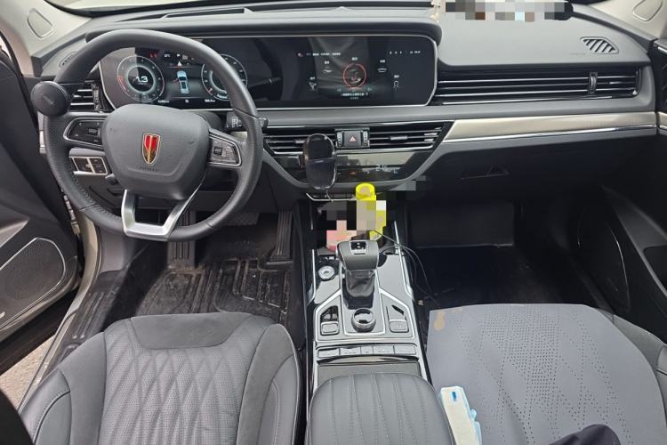 Used Hongqi HS5 2022 2.0T Smart Connect Flagship All-Wheel-Drive Version Center Console