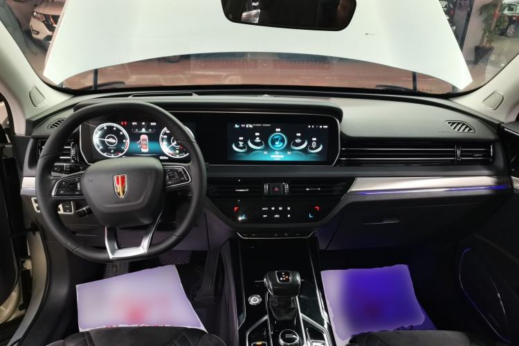 Used Hongqi HS5 2022 Facelifted Version 2.0T Smart Connect Flagship All-Wheel-Drive Edition Center Console