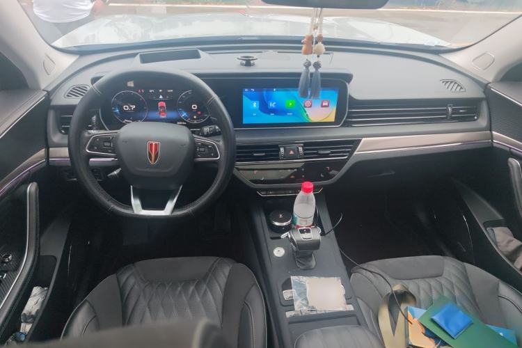 Used Hongqi HS5 2022 Revised Version 2.0T Smart Connect Flagship Edition Center Console