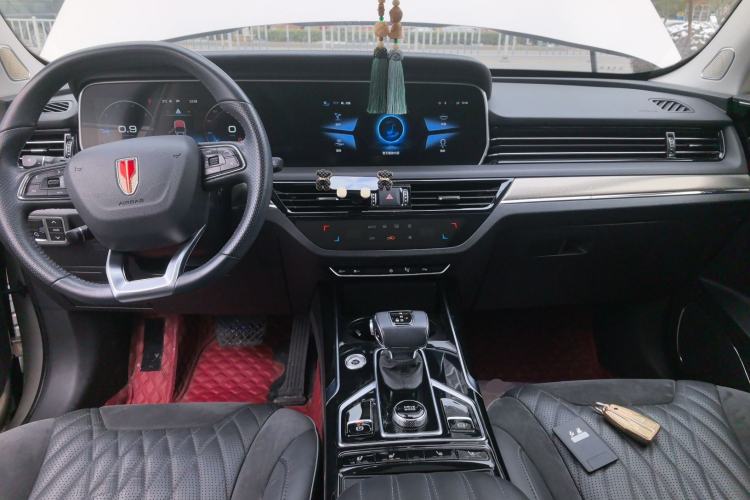 Used Hongqi HS5 2022 Facelifted Version 2.0T Smart Connect Flagship All-Wheel-Drive Edition Center Console