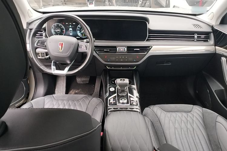 Used Hongqi HS5 2022 Revised Version 2.0T Smart Connect Flagship Edition Center Console