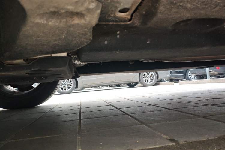 Used Hongqi HS5 2022 Revised Version 2.0T Smart Connect Flagship Edition Chassis Front Left