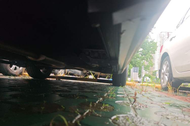 Used Hongqi HS5 2022 Revised Version 2.0T Smart Connect Flagship Edition Chassis Front Left