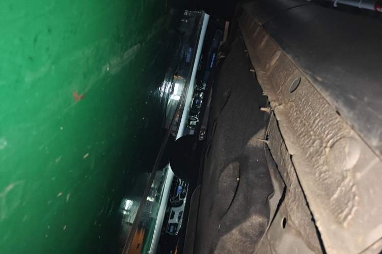 Used Hongqi HS5 2022 Revised Version 2.0T Smart Connect Flagship Edition Chassis Rear Left