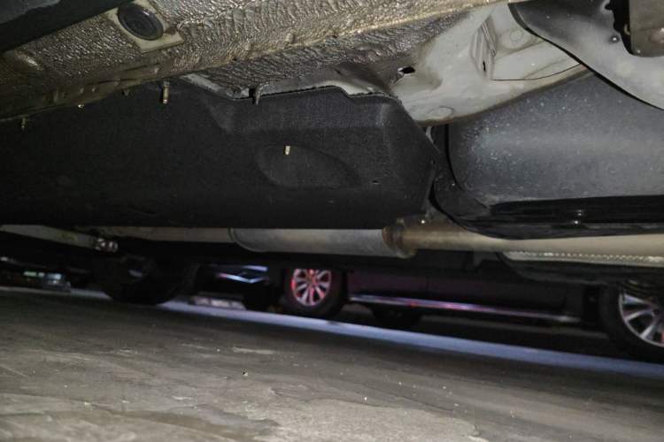 Used Hongqi HS5 2022 Revised Version 2.0T Smart Connect Flagship Edition Chassis Rear Left