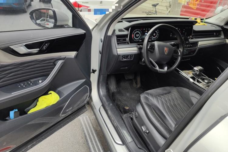 Used Hongqi HS5 2022 Revised Version 2.0T Smart Connect Flagship Edition Driver Seat