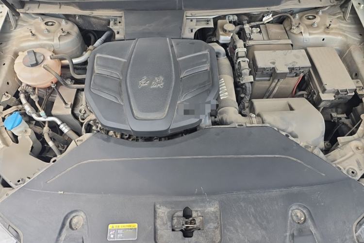 Used Hongqi HS5 2022 2.0T Smart Connect Flagship All-Wheel-Drive Version Engine Bay
