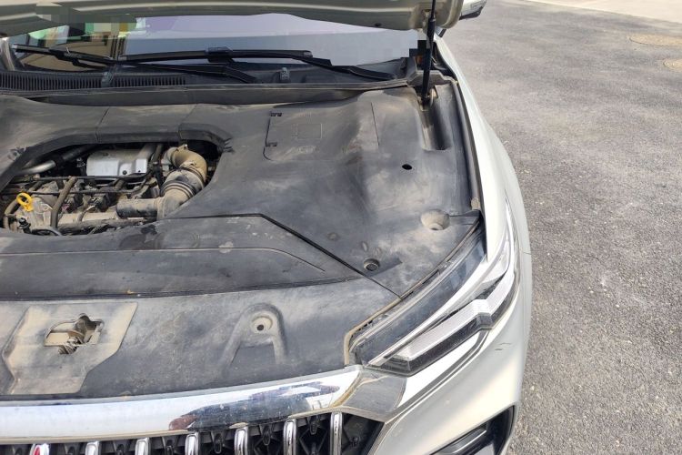 Used Hongqi HS5 2022 2.0T Smart Connect Flagship Edition Engine Bay Left