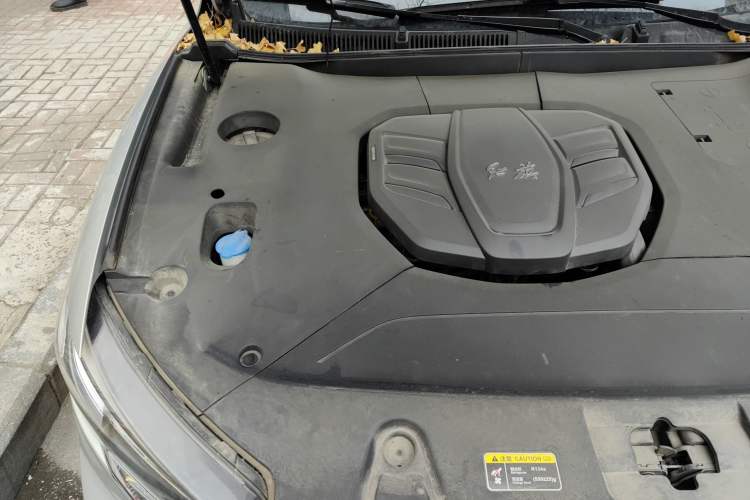Used Hongqi HS5 2022 Revised Version 2.0T Smart Connect Flagship Edition Engine Bay Right