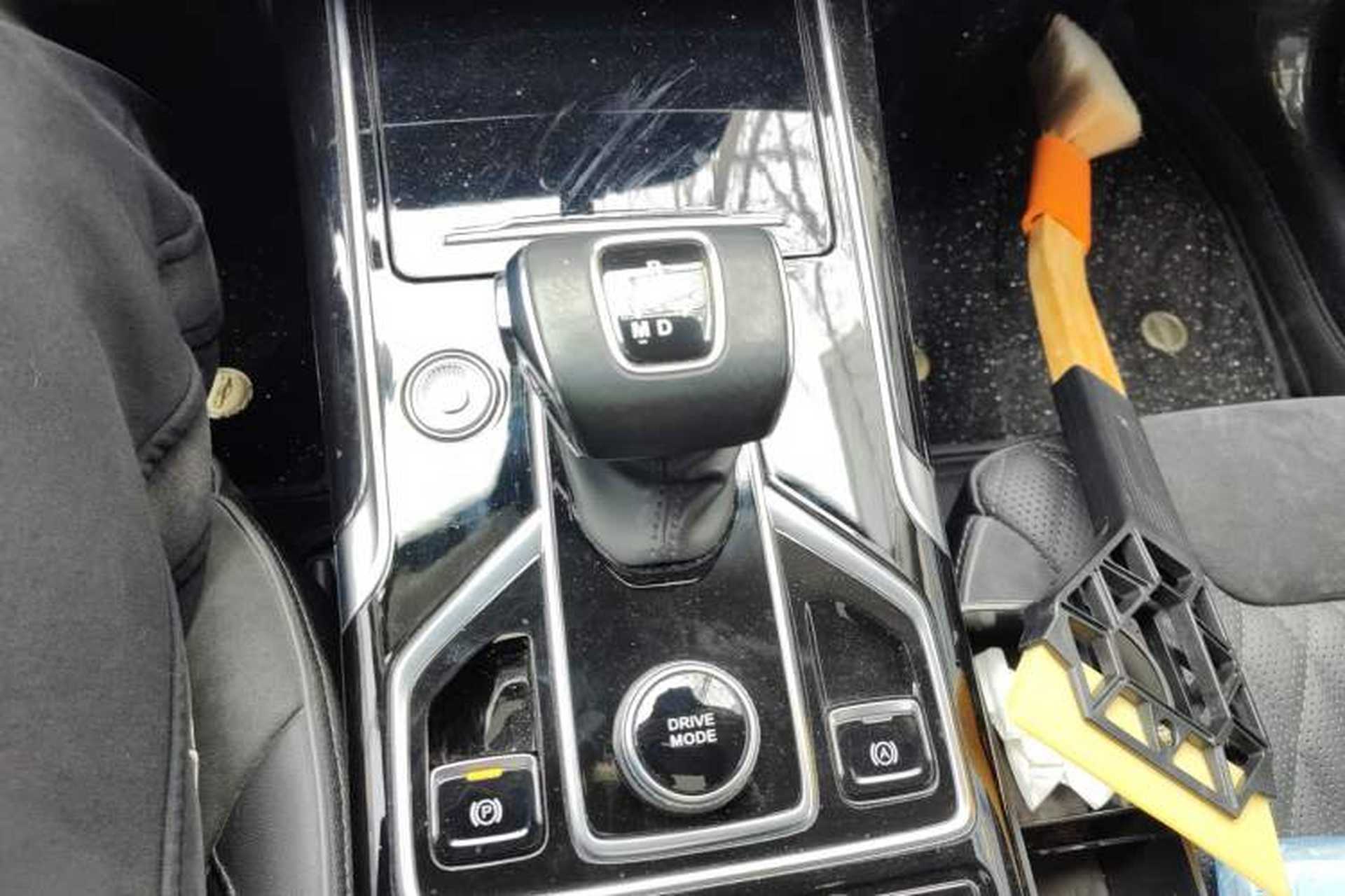 Used Hongqi HS5 2022 Revised Version 2.0T Smart Connect Flagship Edition Gear Lever