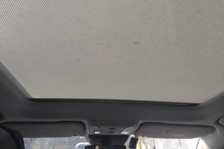 Used Hongqi HS5 2022 Facelifted Version 2.0T Smart Connect Flagship All-Wheel-Drive Edition Headliner