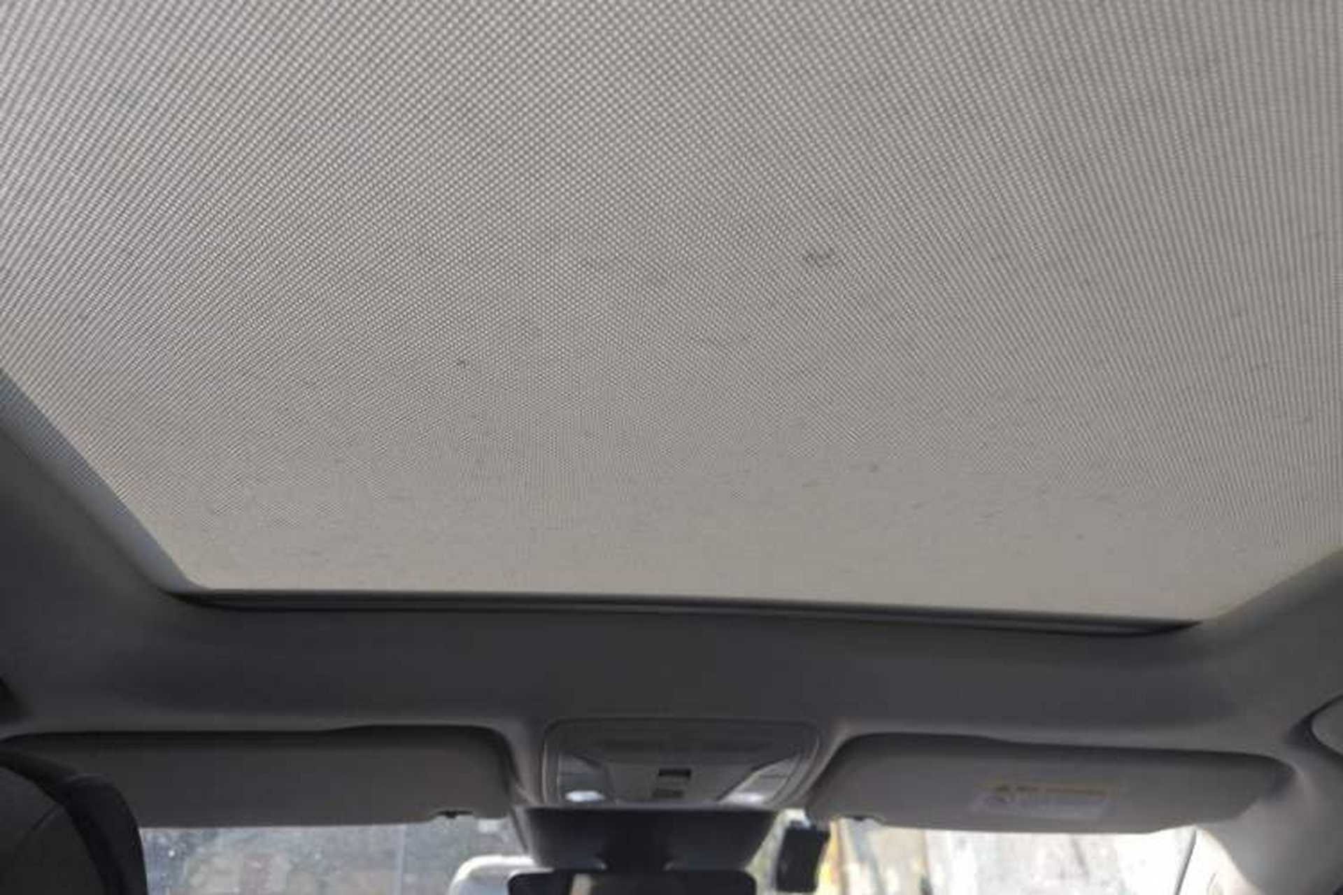 Used Hongqi HS5 2022 Facelifted Version 2.0T Smart Connect Flagship All-Wheel-Drive Edition Headliner