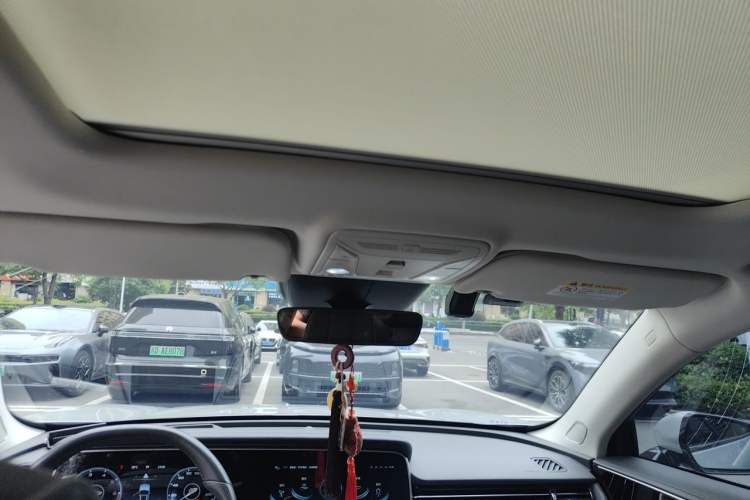 Used Hongqi HS5 2022 Revised Version 2.0T Smart Connect Flagship Edition Headliner