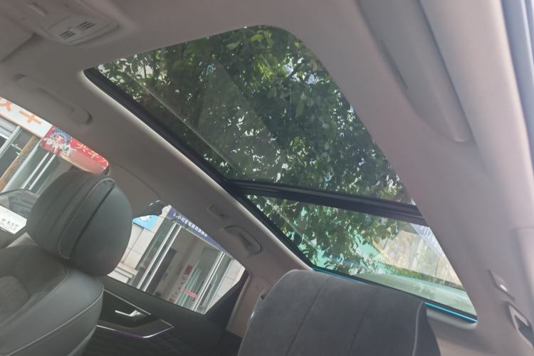 Used Hongqi HS5 2022 Revised Version 2.0T Smart Connect Flagship Edition Headliner