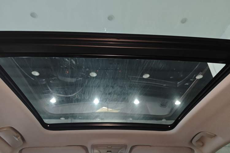 Used Hongqi HS5 2022 Revised Version 2.0T Smart Connect Flagship Edition Headliner